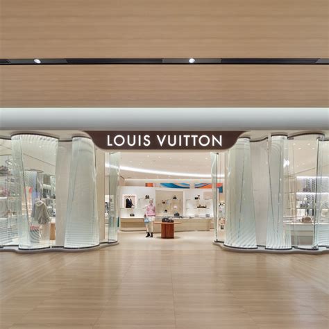 lv bags kansai airport|Louis Vuitton .